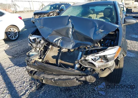 2014 Toyota Corolla Le из США, поврежденный, VIN 5YFBURHEXEP091485